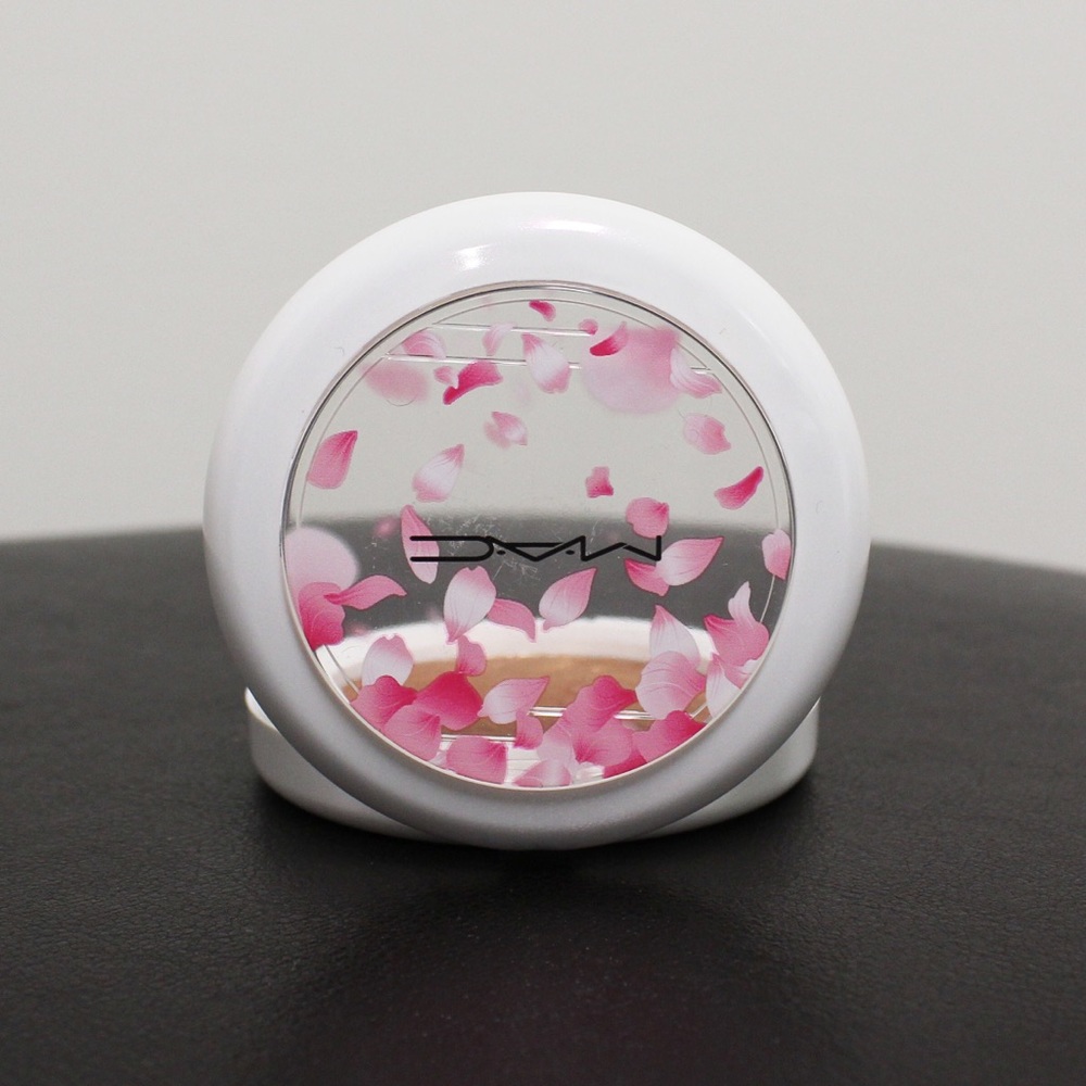 NIB MAC Spring Bling Full Size Highlighter Powder - Picture 3 of 6